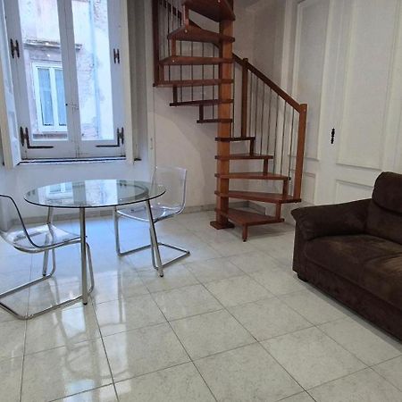 152Room نابولي المظهر الخارجي الصورة